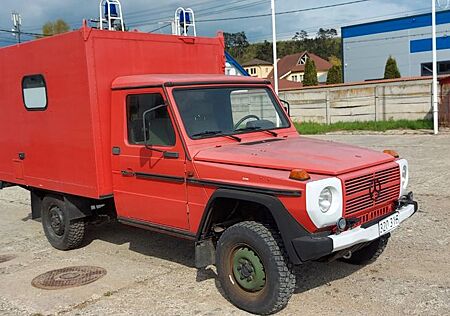 Mercedes-Benz G 250 Sanikoffer fast wie neu,A1 zustand