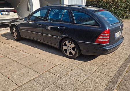 Mercedes-Benz C 240 4MATIC T AVANTGARDE Avantgarde