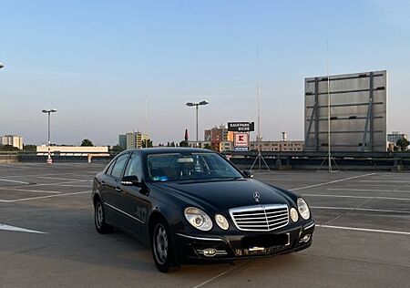 Mercedes-Benz E 220 CDI AVANTGARDE