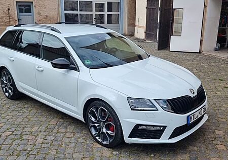 Skoda Octavia 2.0 TDI DSG RS Combi RS