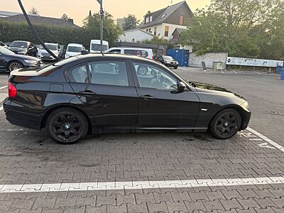 BMW 320d - Limousine (TÜV 03/2028