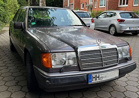 Mercedes-Benz 230 230E W124-Baureihe, TÜV 07.27