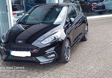 Ford Fiesta 1,5 EcoBoost ST mit Leder-Exklusiv-Pa...