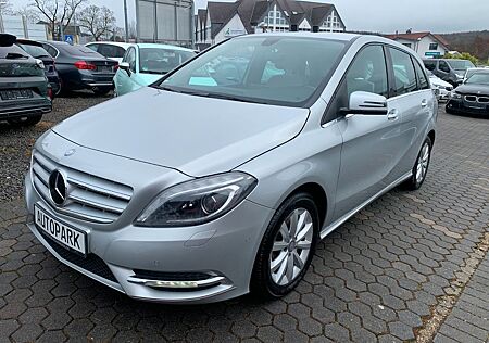 Mercedes-Benz B 220 4Matic*NAVI*SiHz*4Matic*BT*
