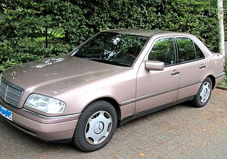 Mercedes-Benz C 200 ELEGANCE Elegance