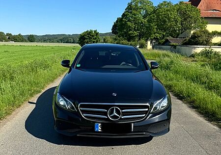 Mercedes-Benz E 200 d Autom. - Avangarde - Night Line