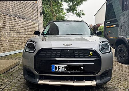 Mini Cooper S Countryman Cooper SE Countryman SE ALL4 Classic Trim