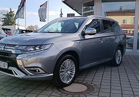 Mitsubishi Plug in Hybrid Outlander Outlander Plug-in Hybrid TOP 2.4 MIVEC 4WD