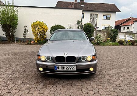 BMW 520i -