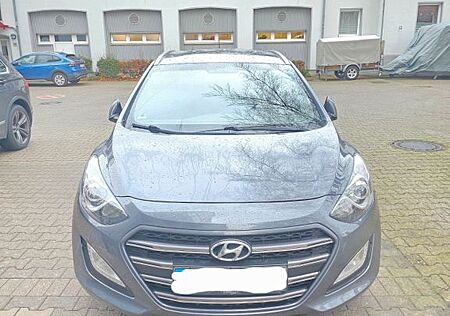 Hyundai i30 blue 1.6 GDI Style DCT Style