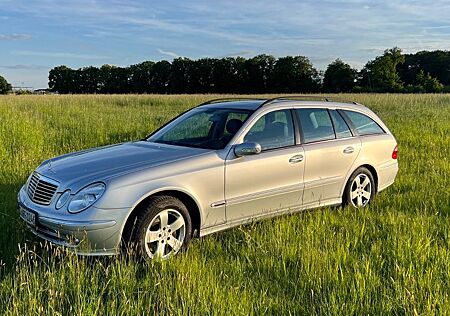 Mercedes-Benz E 280 T AVANTGARDE