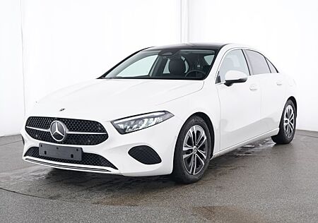 Mercedes-Benz A 180 Limousine Progressive Pano+Kam+WinterPaket