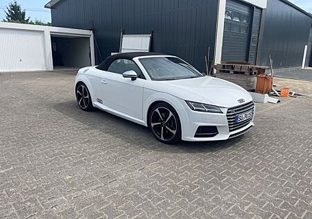 Audi TTS Roadster 2.0 TFSI quattro -TOP-Handschalter