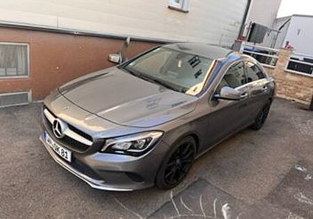 Mercedes-Benz CLA 200 - 8 Fach bereift