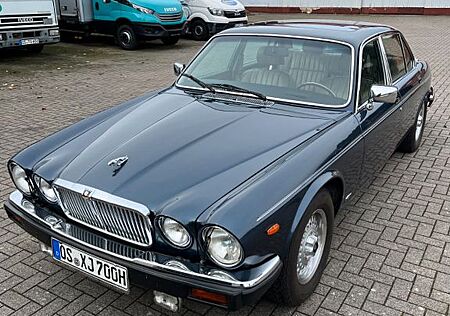 Jaguar XJ12