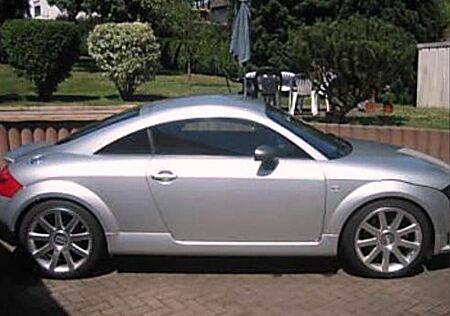 Audi TT Quattro 1.8T S-Line