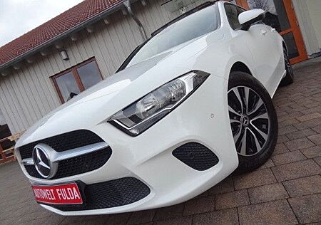 Mercedes-Benz A 180 *Style Paket*PANO*KAMERA*SHZ*PDC*TOP*1 HAND
