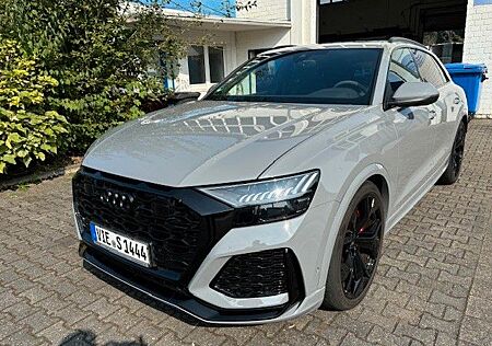 Audi RS Q8 RSQ8 TFSI quattro tiptronic -