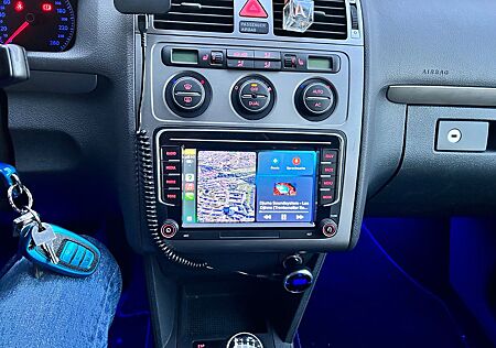 VW Touran Volkswagen 1.6L 7xSitze+ Tüv neu Carplay gepflegt