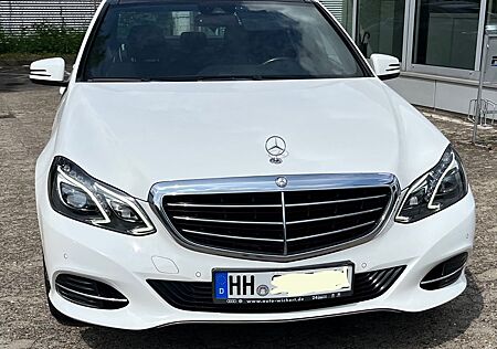 Mercedes-Benz E 220 CDI ELEGANCE Automatik 7G mit Panoramadach