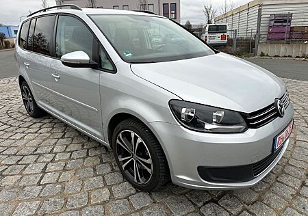 VW Touran Volkswagen Comfortline 7-Sitz 1,4 Steuerkette Neu