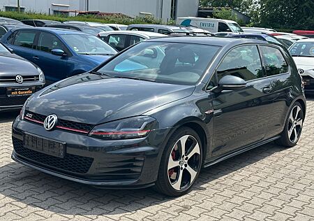 VW Golf Volkswagen VII Lim. GTI BMT NAVI