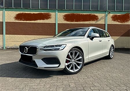 Volvo V60 D4 Momentum Kombi D /T.LEDER/NAVI