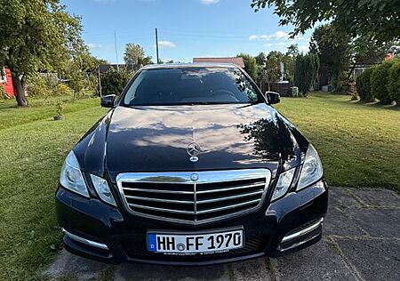 Mercedes-Benz E 300 CDI BlueEFFICIENCY AVANTGARDE AVANTGARDE
