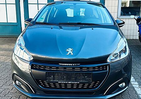 Peugeot 208 Active/Panoramadach