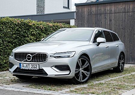 Volvo V60 D3 Inscription AHK, PDC, Leder, 8fach Reifen
