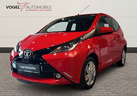 Toyota Aygo (X) AYGO 1.0 x-play touch Kam.+LM