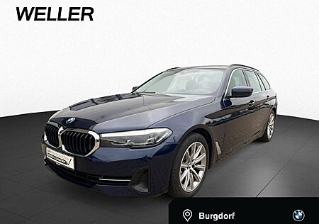 BMW 520d xD Tour. DrivAss HUD Kam 4-Klima DAB Sitzh
