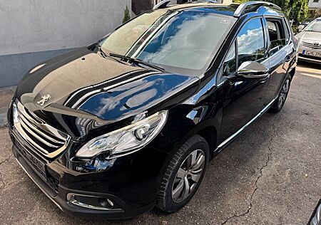 Peugeot 2008 Allure 1.Hand AHK Leder Navi Sitzheizung