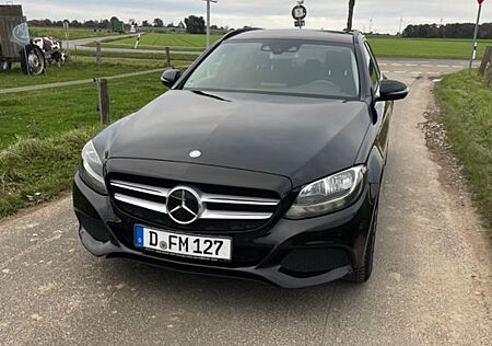 Mercedes-Benz C 180 d T -