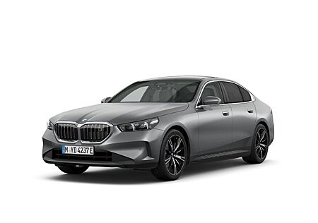 BMW i5 xDrive40 Limousine M Sport Park-Assistent B&W
