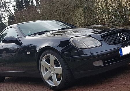 Mercedes-Benz SLK 200 - das kleine Schwarze