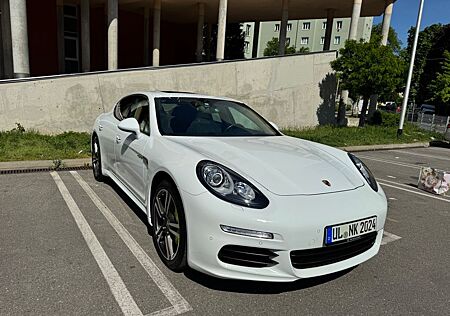 Porsche Panamera S E-Hybrid S