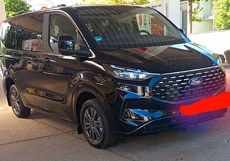 Ford Tourneo Custom 2.0 EcoBlue 110kW L1 Tita...