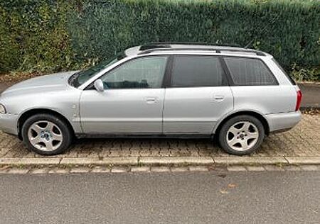 Audi A4 -B5 - Avant - Automatik