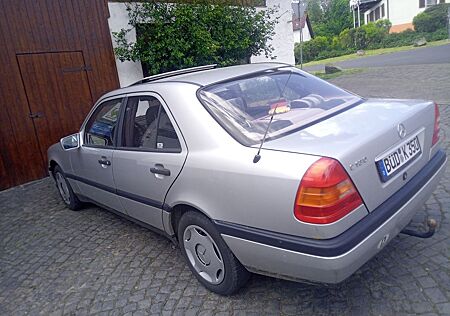 Mercedes-Benz C 180 CLASSIC Classic