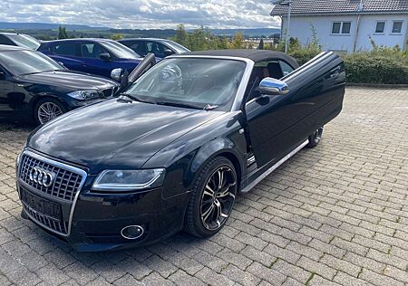 Audi A4 Cabriolet 3.0 quattro*Flügeltüren