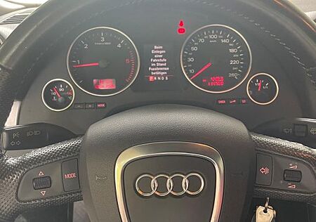 Audi A4 2.7 TDI (DPF) multitronic Cabriolet -