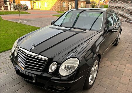 Mercedes-Benz E 200 KOMPRESSOR AVANTGARDE Avantgarde