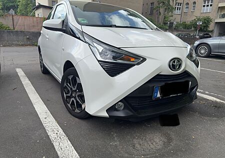 Toyota Aygo (X) Aygo (X) 1,0-l-VVT-i Team Deutschland Team D...