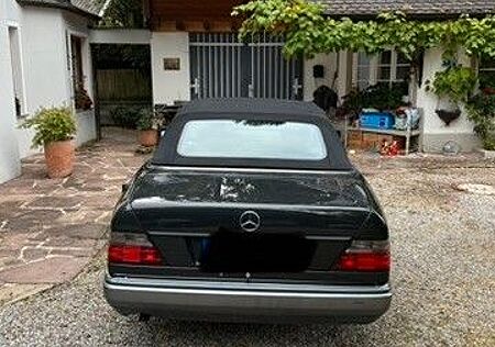 Mercedes-Benz E 200 E200 Cabriolet