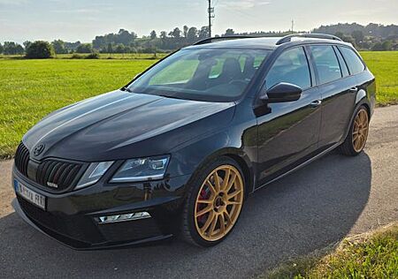 Skoda Octavia Combi RS Challenge Black 19" OZ Alu Voll
