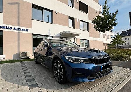 BMW 320d xDrive - 28850€ VB