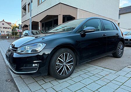 VW Golf Volkswagen VII Lim. Allstar BMT *Navi & Standheizung*