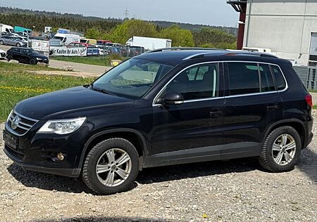 VW Tiguan Volkswagen 2.0 TDI 4.Motion Highline *VOLLEDER*XENON