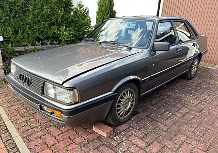 Audi 90